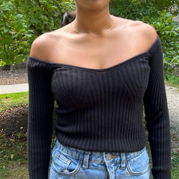 Off-the-shoulder Strapless Black Longsleeve Going Out Top Brandy Melville - Picture 1 of 3